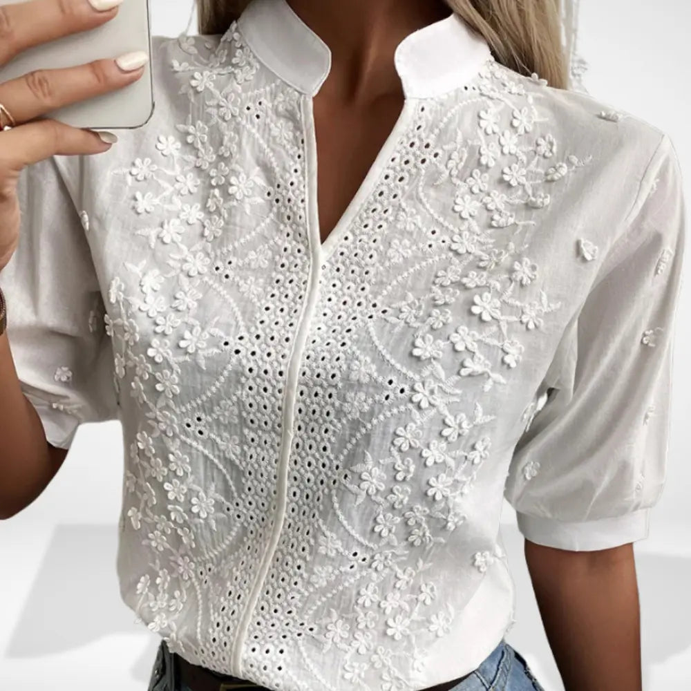 Blouse à broderies florales délicates pour Femmes – Merle