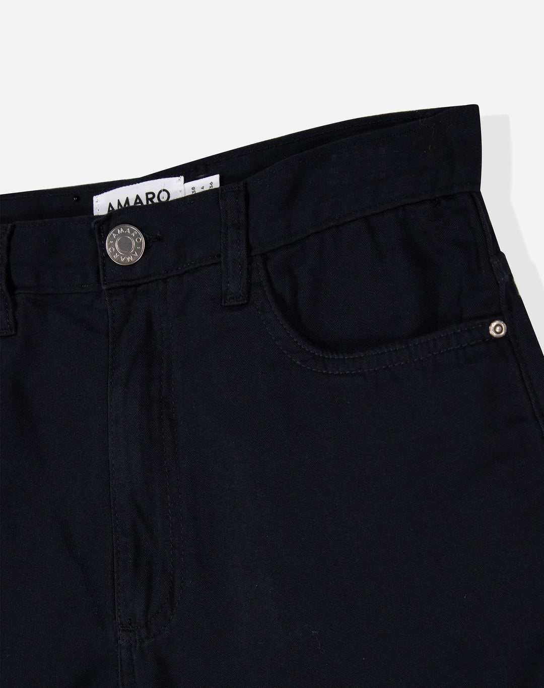 Omphile | Short Chino Moderne et Élégant pour Femmes