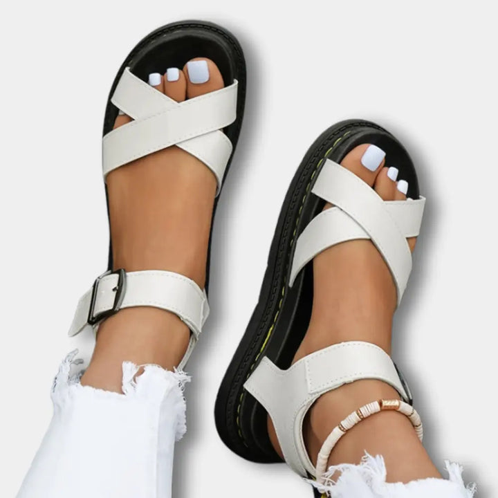 Sandales à semelle épaisse et brides croisées pour Femme – Keziahh