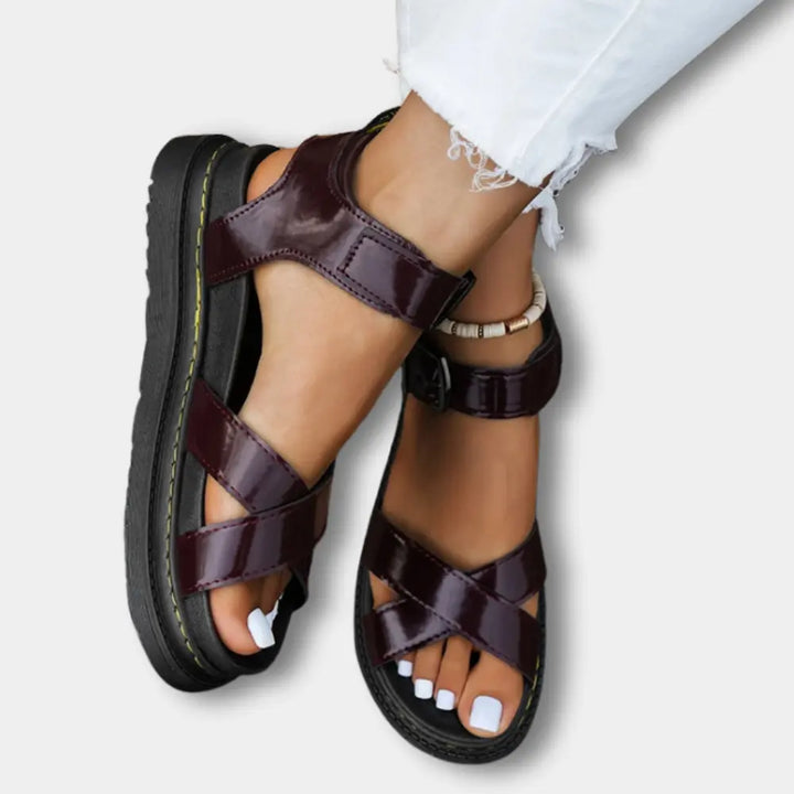 Sandales à semelle épaisse et brides croisées pour Femme – Keziahh