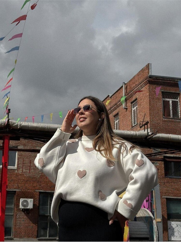 Norah | Pull-over avec cœurs brodés