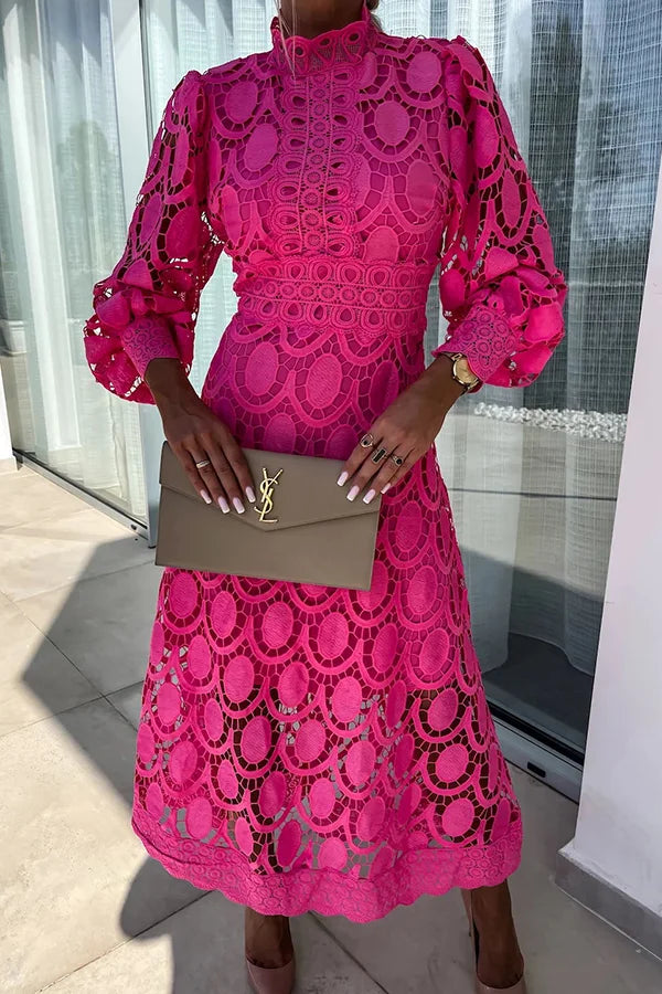 Liah | Elégante robe midi à manches lanterne en dentelle crochetée