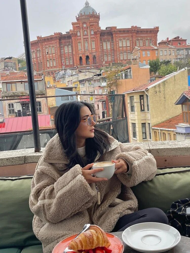 Edna | Manteau en laine à col roulé pour femme avec laine d'agneau