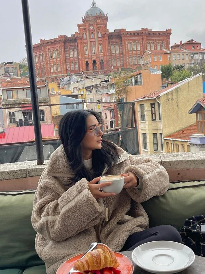Edna | Manteau en laine à col roulé pour femme avec laine d'agneau