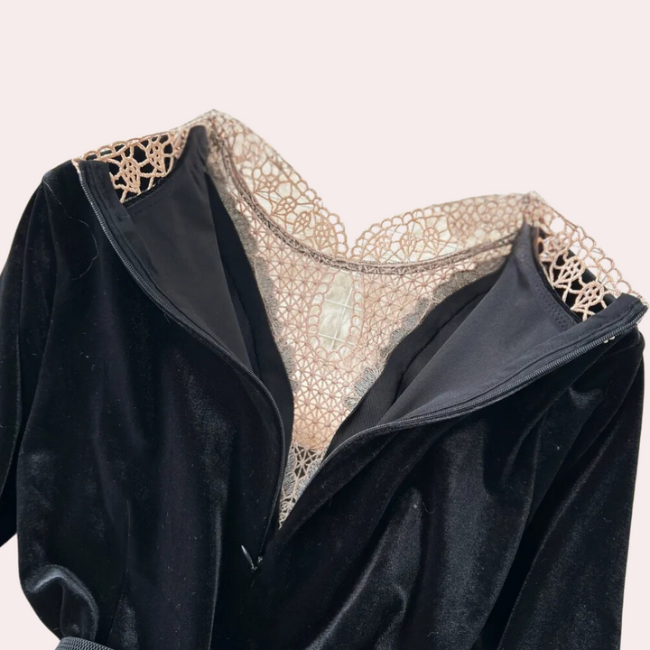 Donata | Robe classique brodée pour femmes