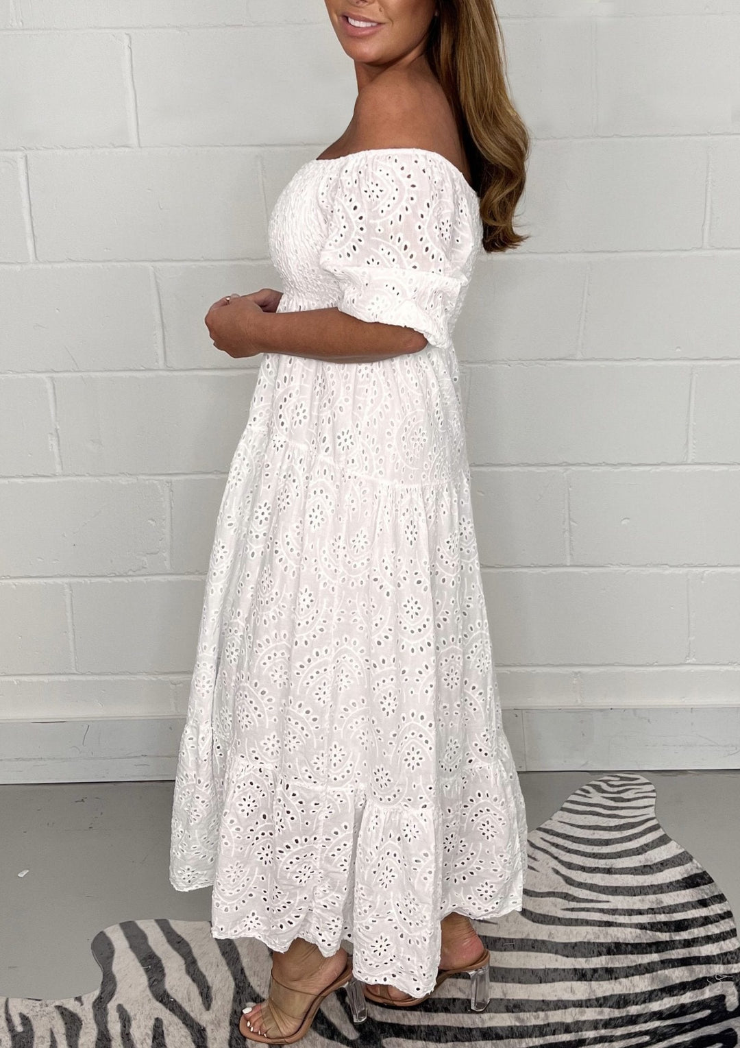 Mirda l Robe swing décontractée, unie et brodée