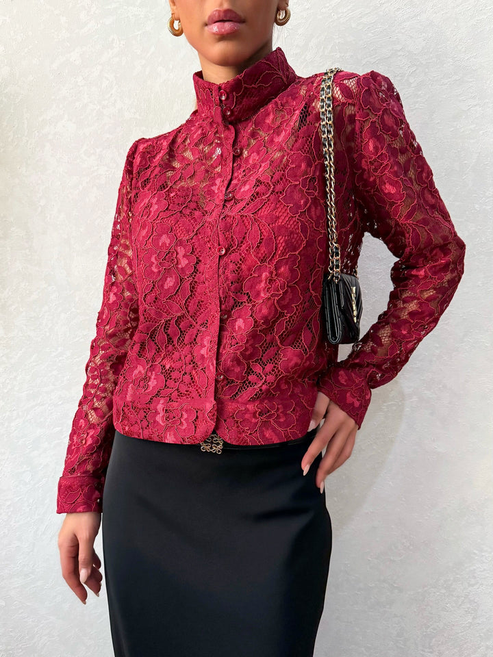 Adelia - Blouse élégante en dentelle florale à col montant et manches longues