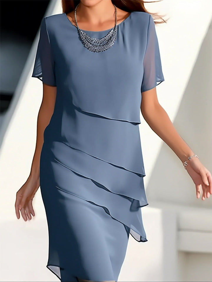 Pacey | Robe mi-longue stylée avec détail splicing