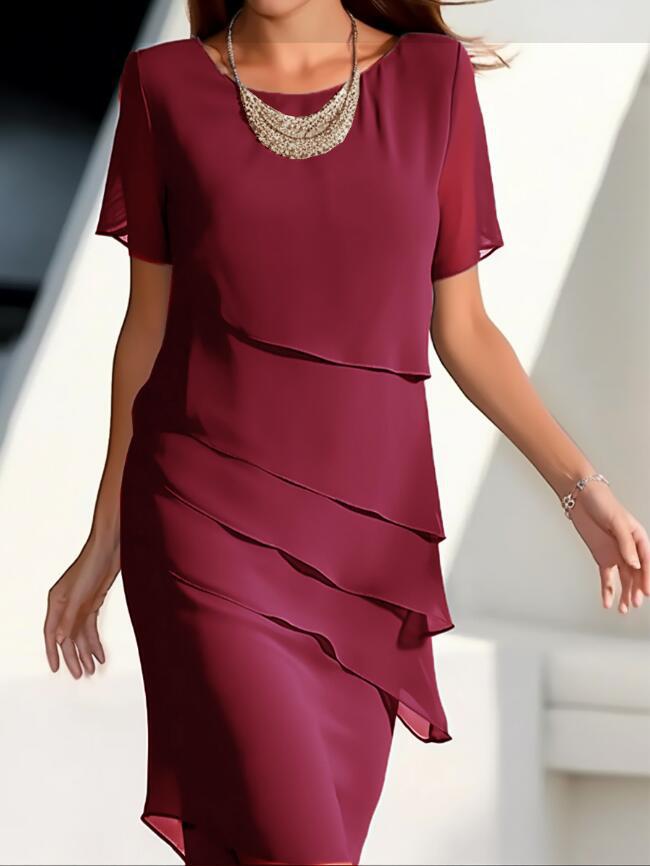 Pacey | Robe mi-longue stylée avec détail splicing