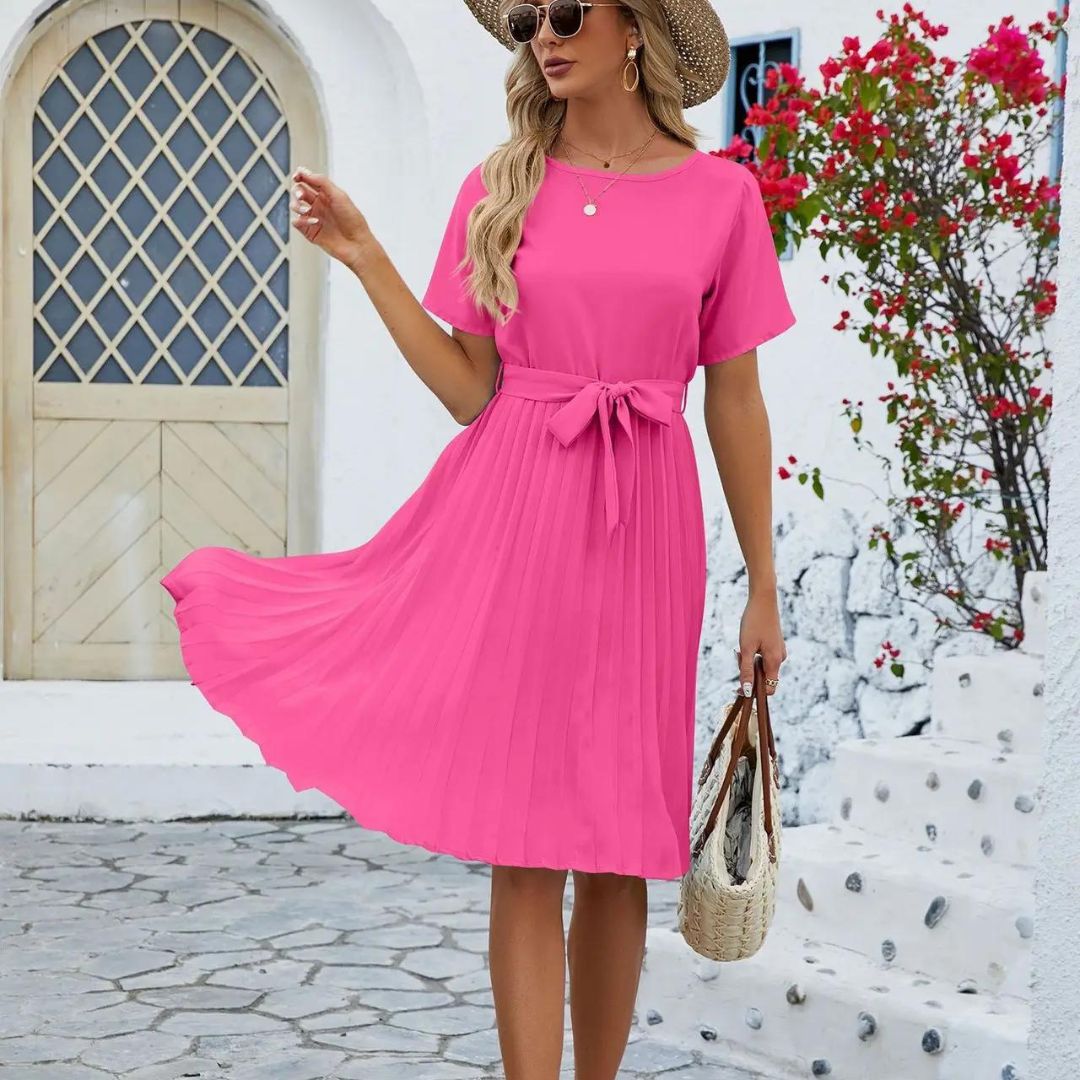 Leto | Robe midi classique plissée avec ceinture à nouer