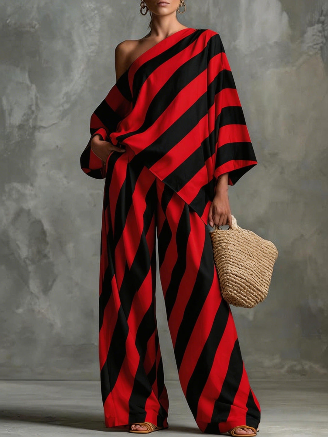 Margaux - Ensemble composé d'un haut oversize à rayures rétro et d'un pantalon à jambes larges