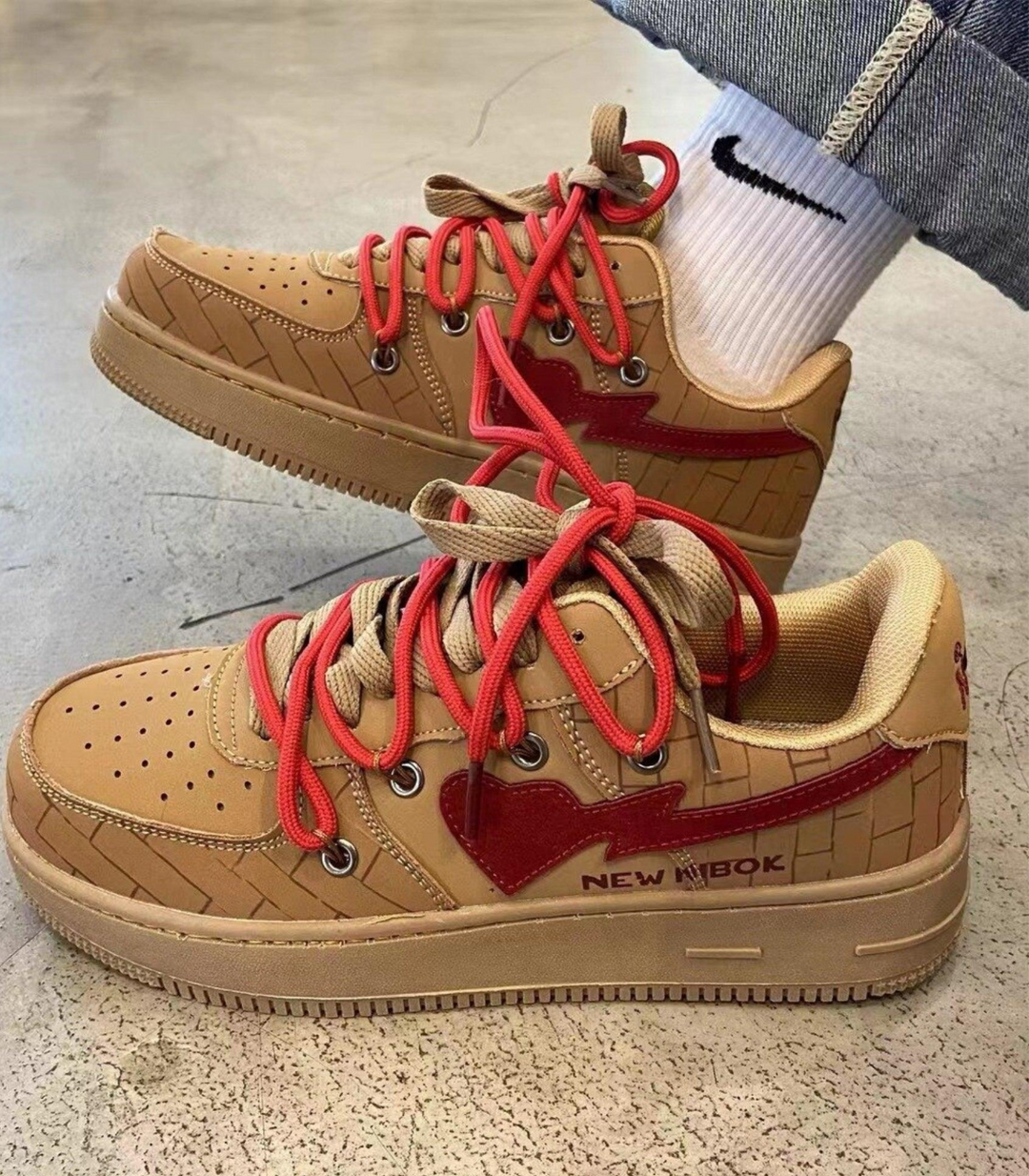 Sanaa Chaussures de sneakers avec design de cœur pour femmes