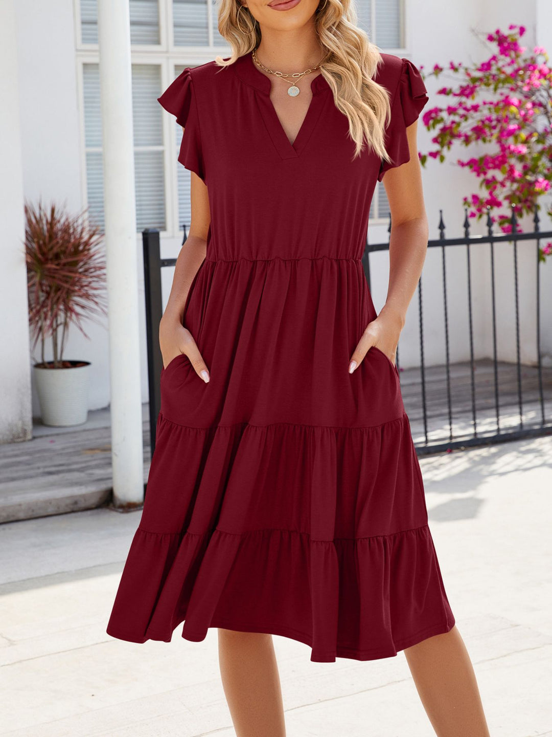 Zia - Robe midi décontractée à volants et col échancré