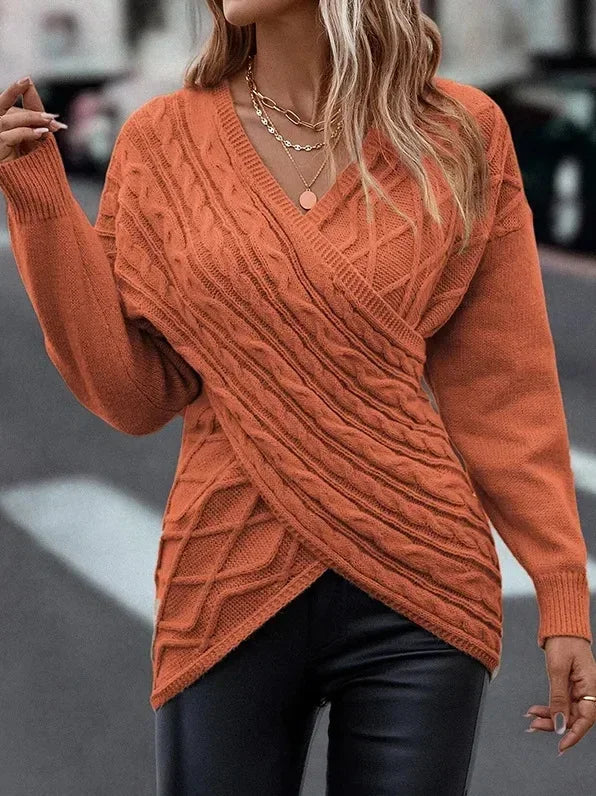 Hannelore - Pull cache-cœur ajusté tendance avec ourlet asymétrique