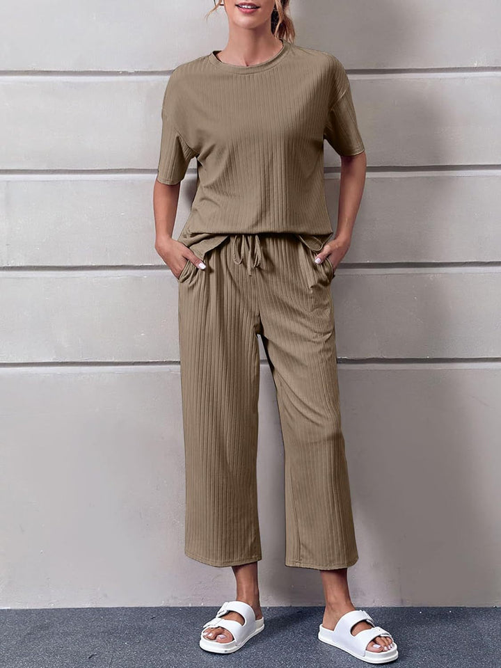 Sylvie - Ensemble décontracté avec haut à manches courtes et pantalon