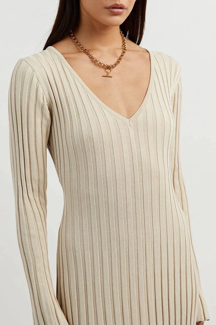 Natalija | Robe midi tricotée col V pour femmes