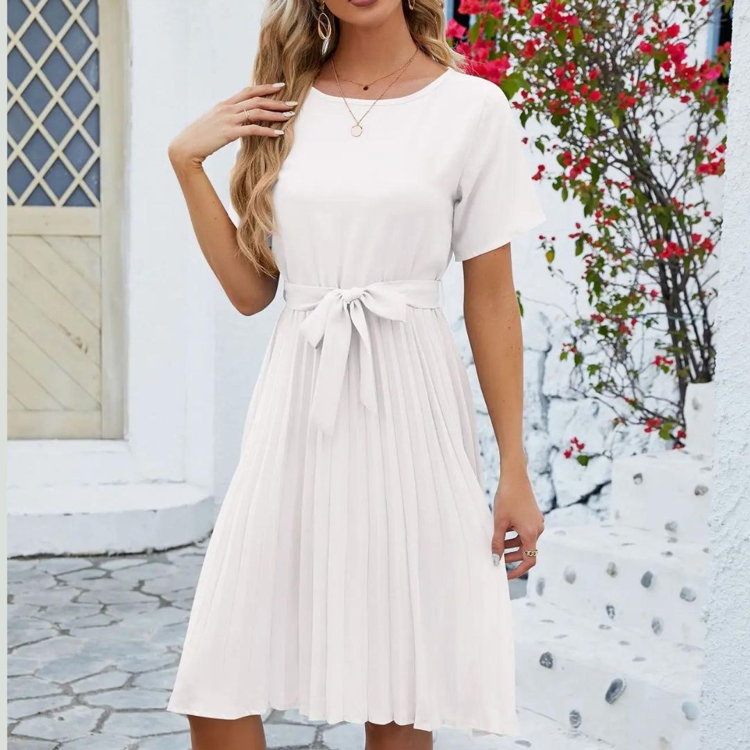 Leto | Robe midi classique plissée avec ceinture à nouer
