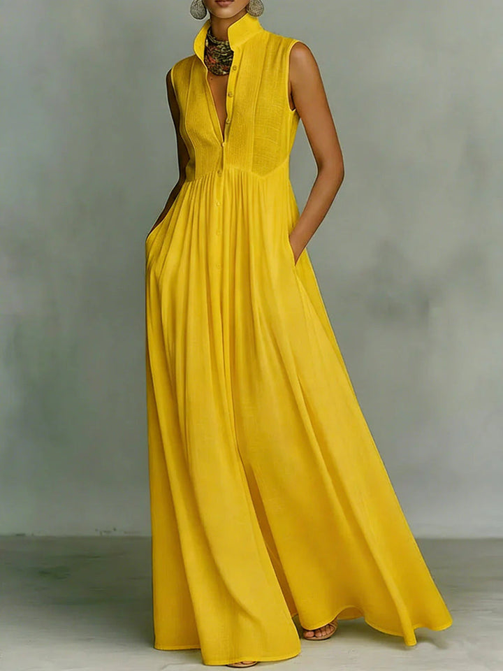 Christie - Robe longue élégante sans manches à col montant et boutons