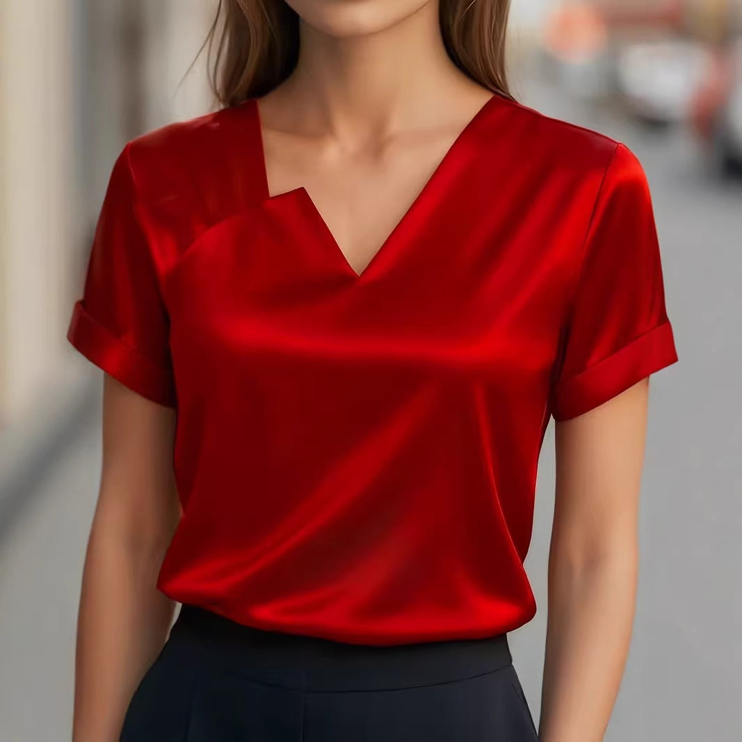 Patrisha - Chemisier satiné asymétrique à col V et manches courtes