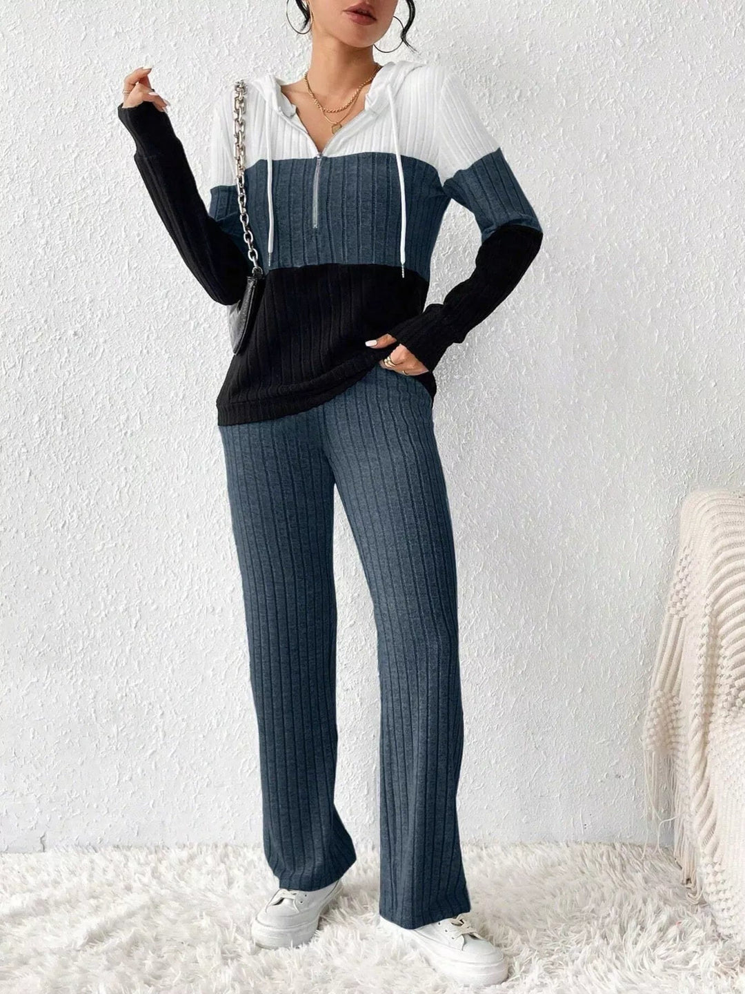 Dahlia - Ensemble Élégant Hoodie à Demi-Zip et Pantalon