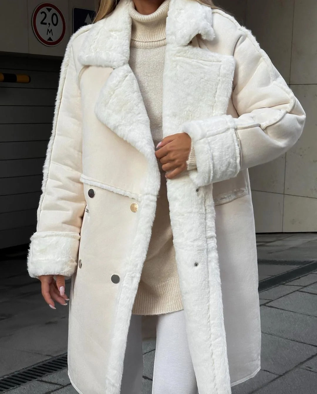 Ellen - Manteau long tendance en fausse fourrure teddy