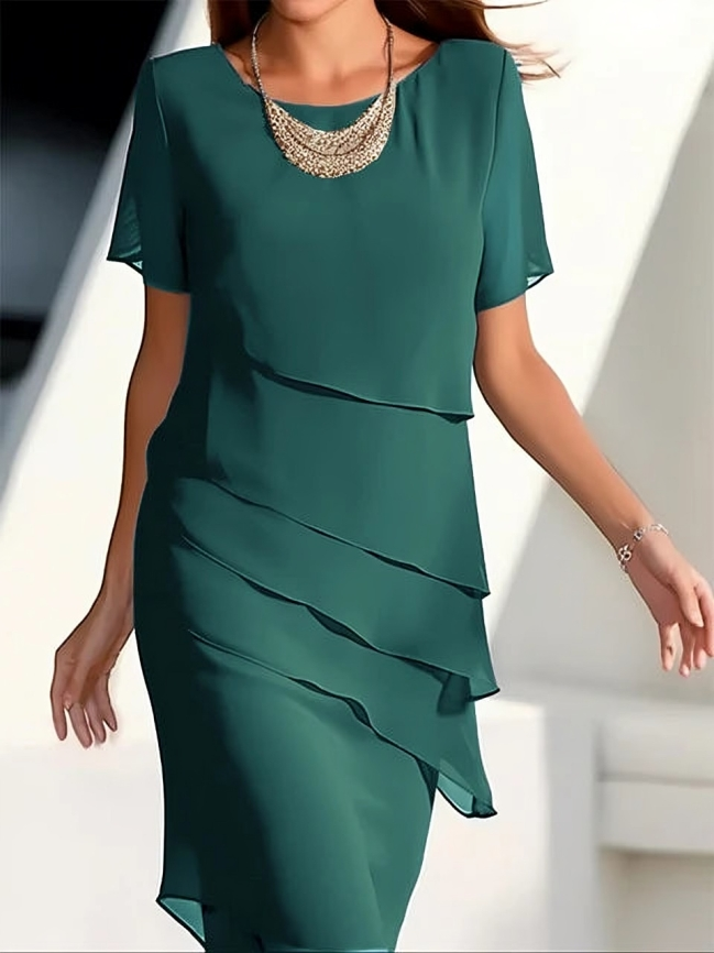 Thèma | Robe midi élégante à manches courtes et à superpositions