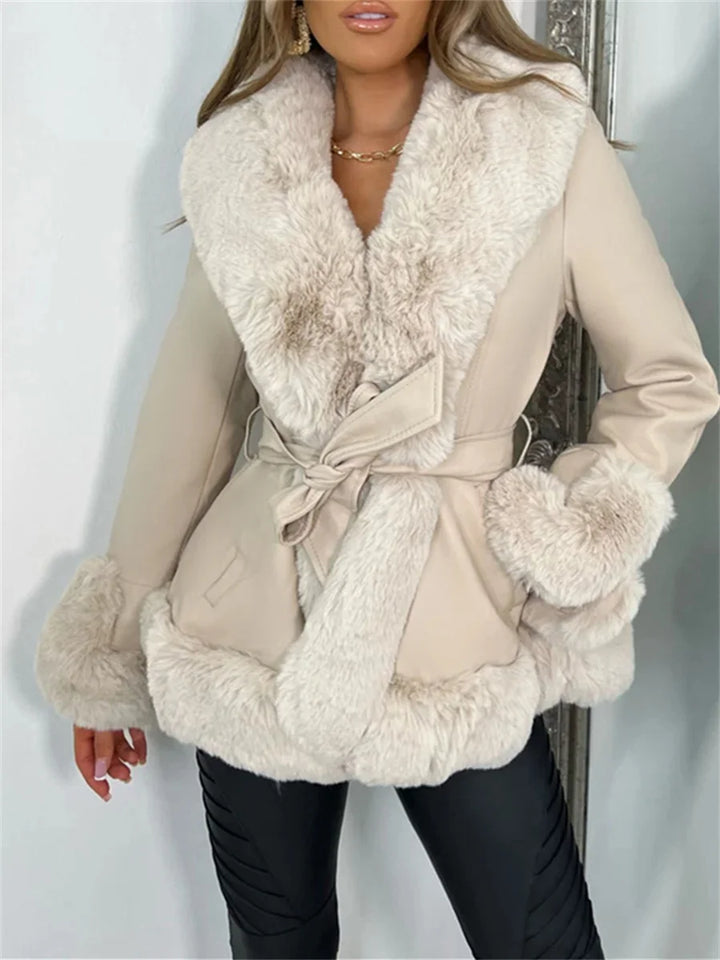 Daya | Manteau Moderne à Col Douillet pour Femme