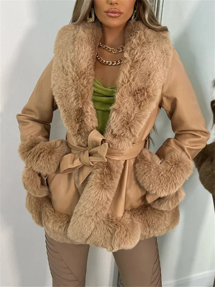 Daya | Manteau Moderne à Col Douillet pour Femme