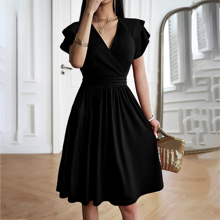Shantelle | Robe à manches courtes à col en V de couleur unie pour femmes