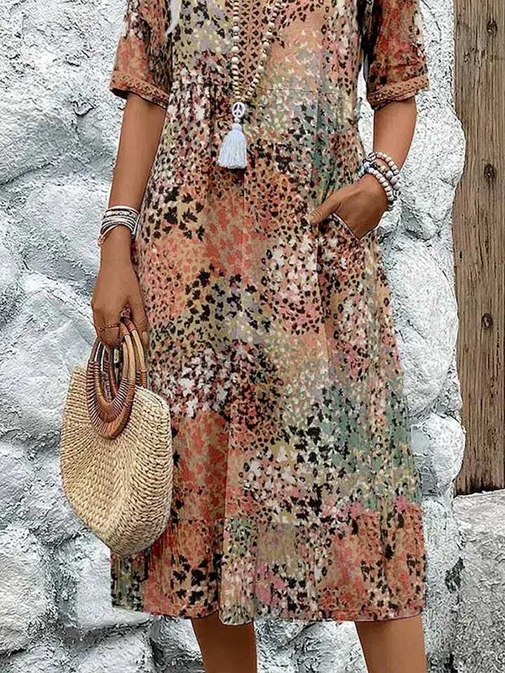 Robe douce pour femmes avec décolleté en V | Midi 6