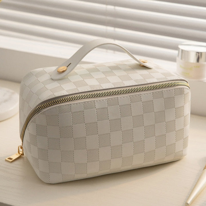 Janine | Luxueuse trousse de toilette à carreaux
