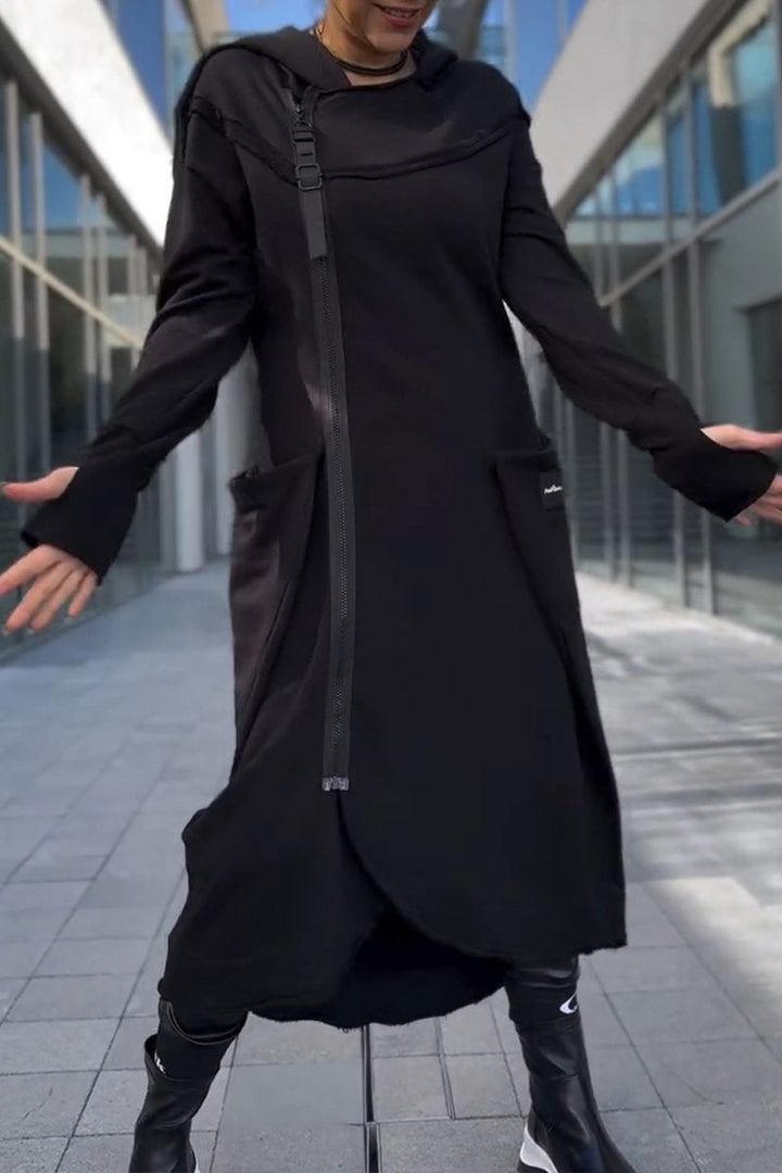 Quenora - Robe Longue d’Hiver Asymétrique avec Capuche